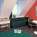 ホテル オテル アーケード ルルド