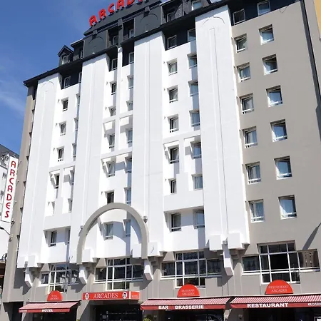 Hotel Arcades 3*