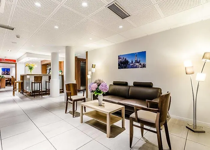 阿卡得酒店 3* 卢德